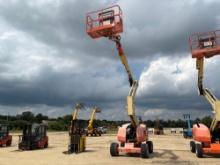 JLG 450AJ BOOM LIFT SN:0300202148 4x4, powered by diesel engine, equipped with 45ft. platform