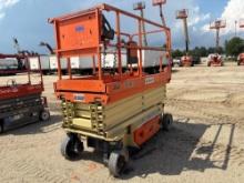2018 JLG 2646ES SCISSOR LIFT SN:M200015534 electric powered, equipped with 26ft. Platform height,