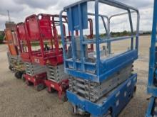 GENIE GS1930 SCISSOR LIFT SN:GS3012A-115310 electric powered, equipped with 19ft. Platform height,