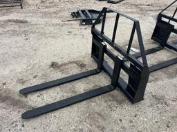 NEW GIYI FORKS SKID STEER ATTACHMENT