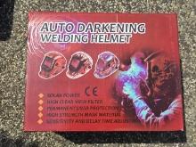 NEW AUTO DARKENING WELDING HELMET NEW SUPPORT EQUIPMENT