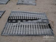 NEW SKLP SK-T20 20FT. BI-PARTING WROUGHT IRON GATE NEW SUPPORT EQUIPMENT