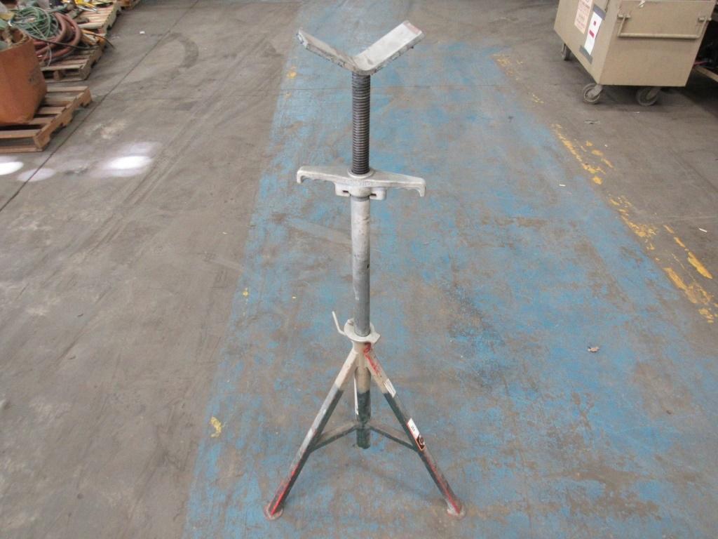 (Qty - 2) Pipe Stands-