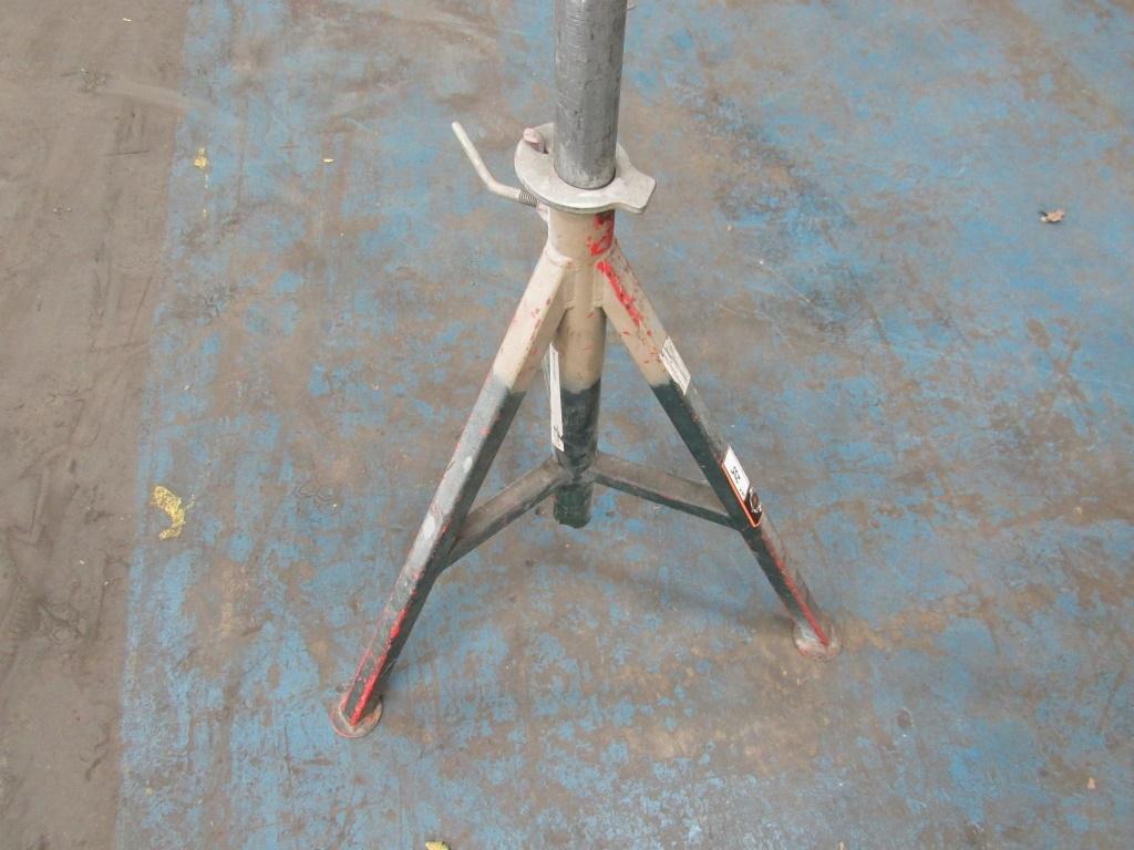 (Qty - 2) Pipe Stands-
