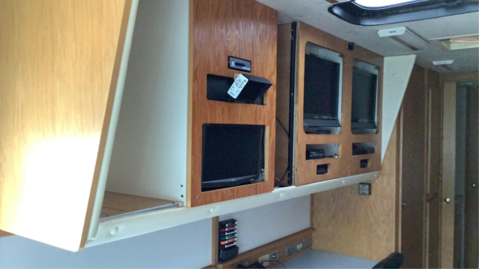 1993 Chevrolet P60 Step Van Command Center
