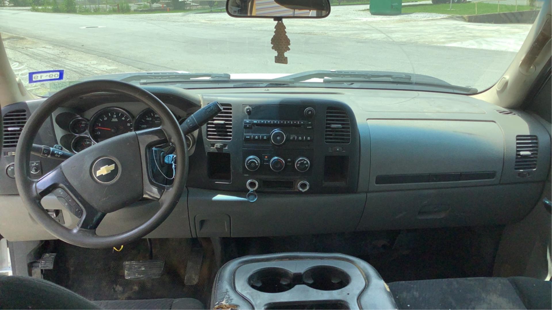 2011 Chevrolet 3500 Flatbed Crew Cab Dually 2WD