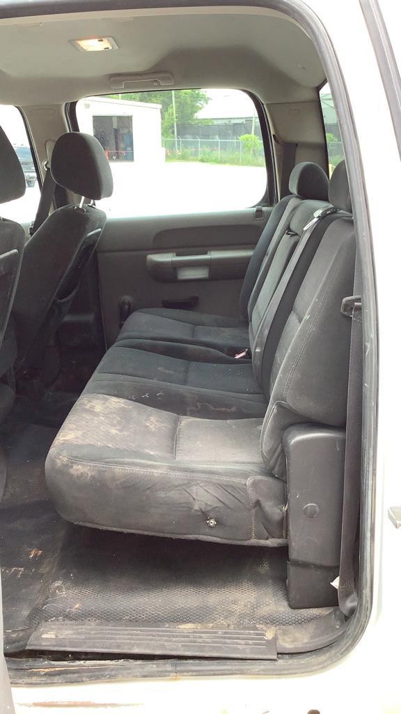 2011 Chevrolet 3500 Flatbed Crew Cab Dually 2WD