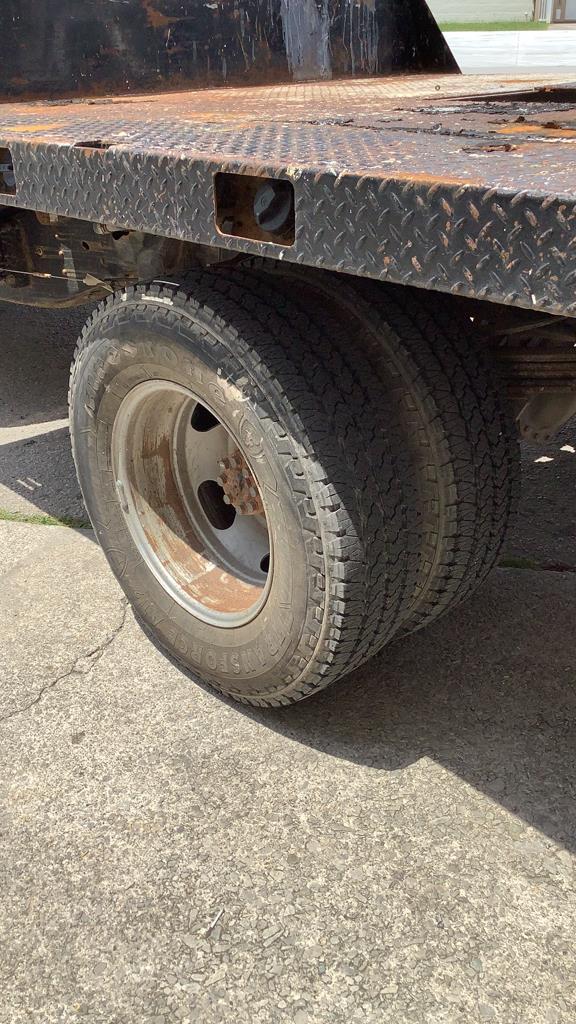 2011 Chevrolet 3500 Flatbed Crew Cab Dually 2WD