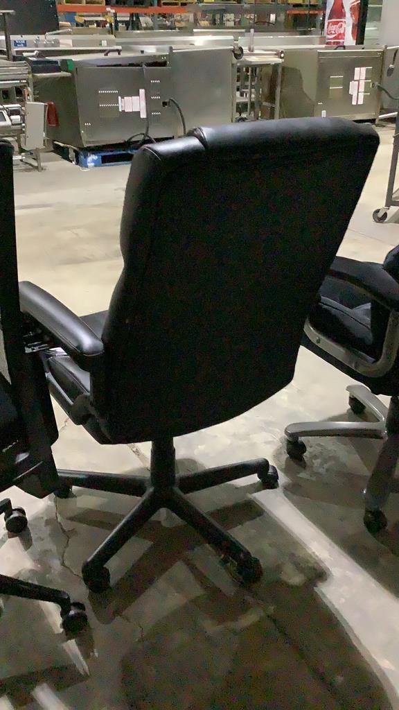 (qty - 4) Rolling Office Chairs-