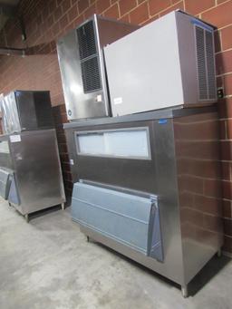 Hoshizaki Ice Maker with Storage-