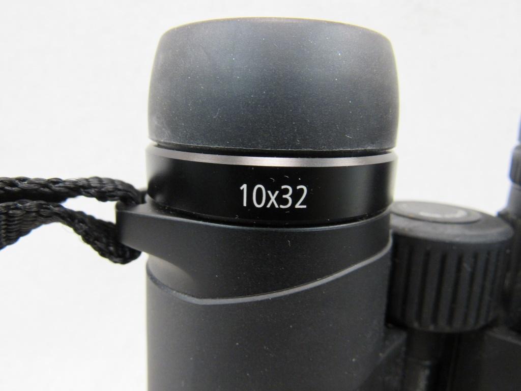 Zeiss 10x32 Conquest HD Binoculars w/Case-