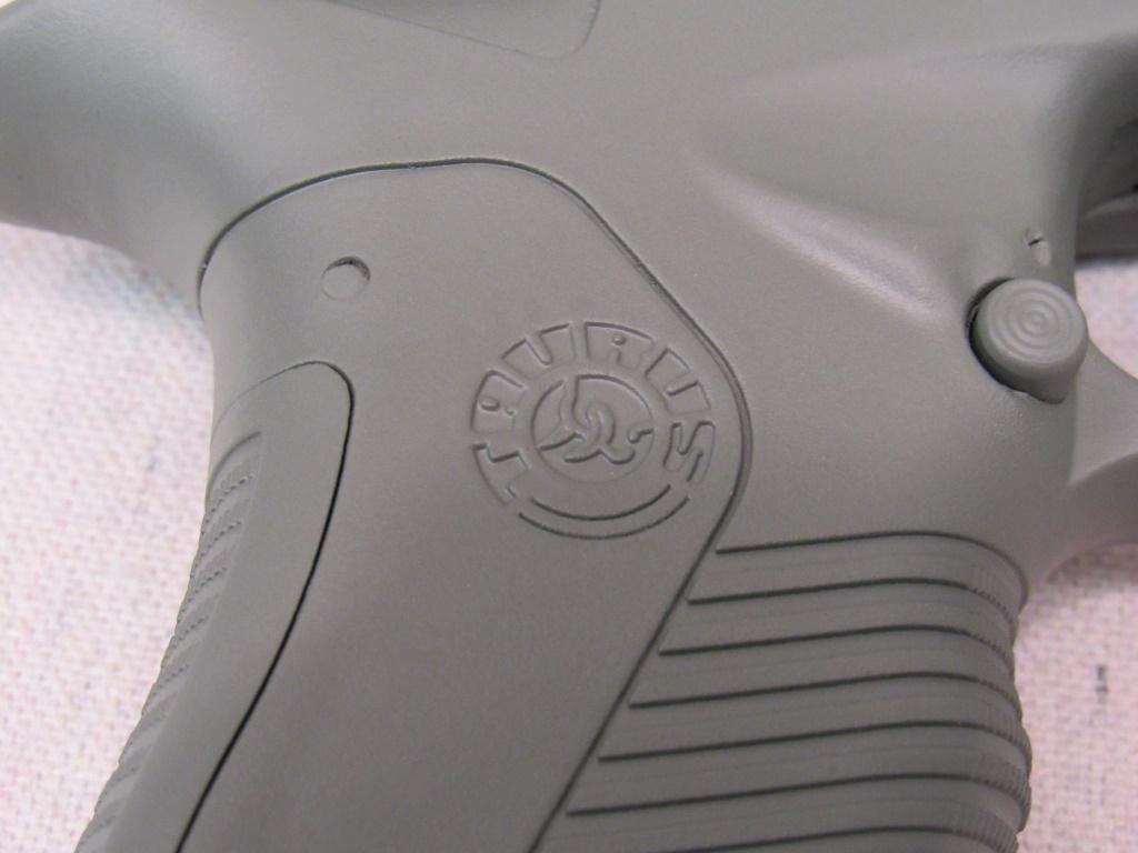 Taurus PT840 .40-