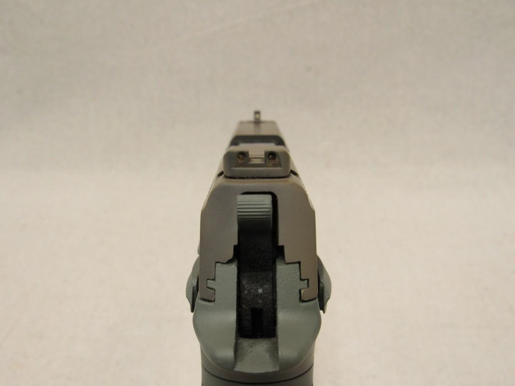 Taurus PT840 .40-