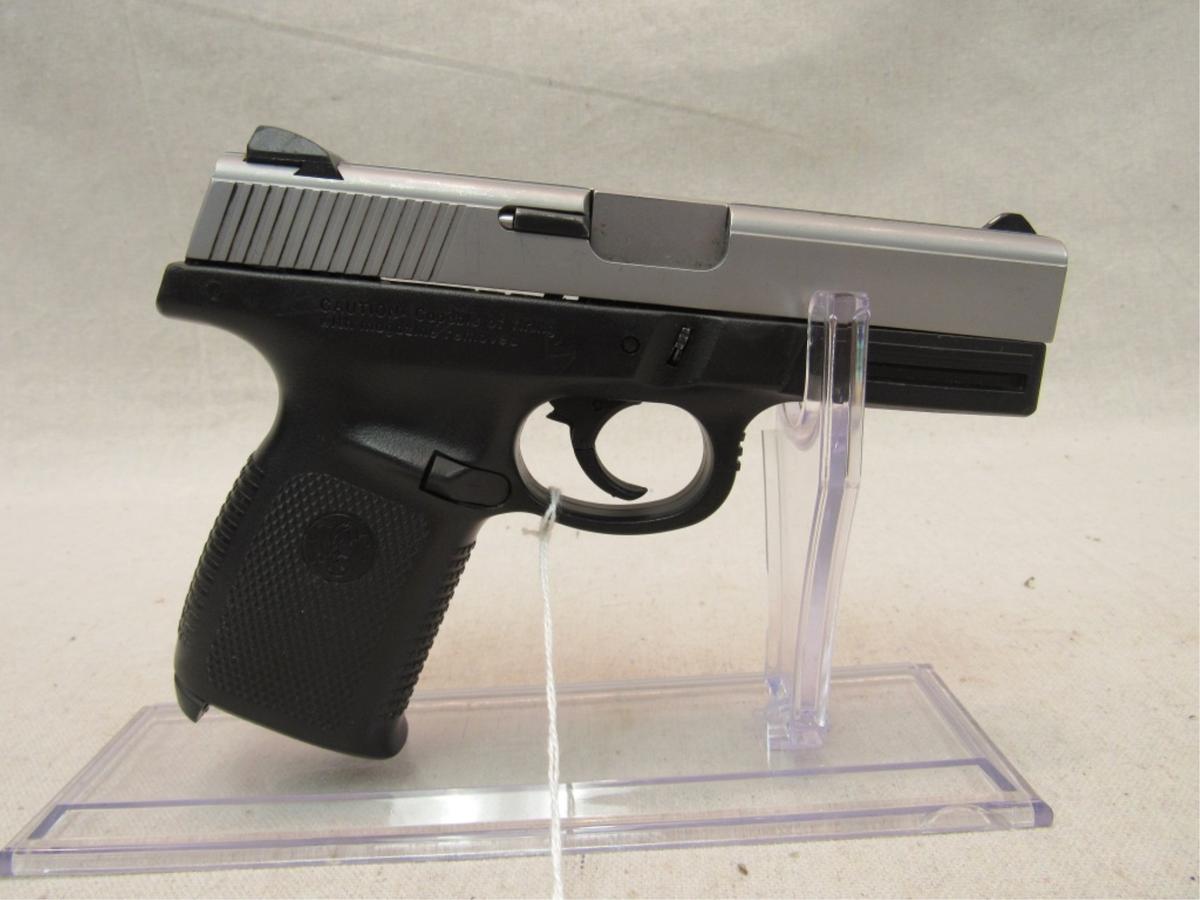 Smith & Wesson SW9VE 9mm-