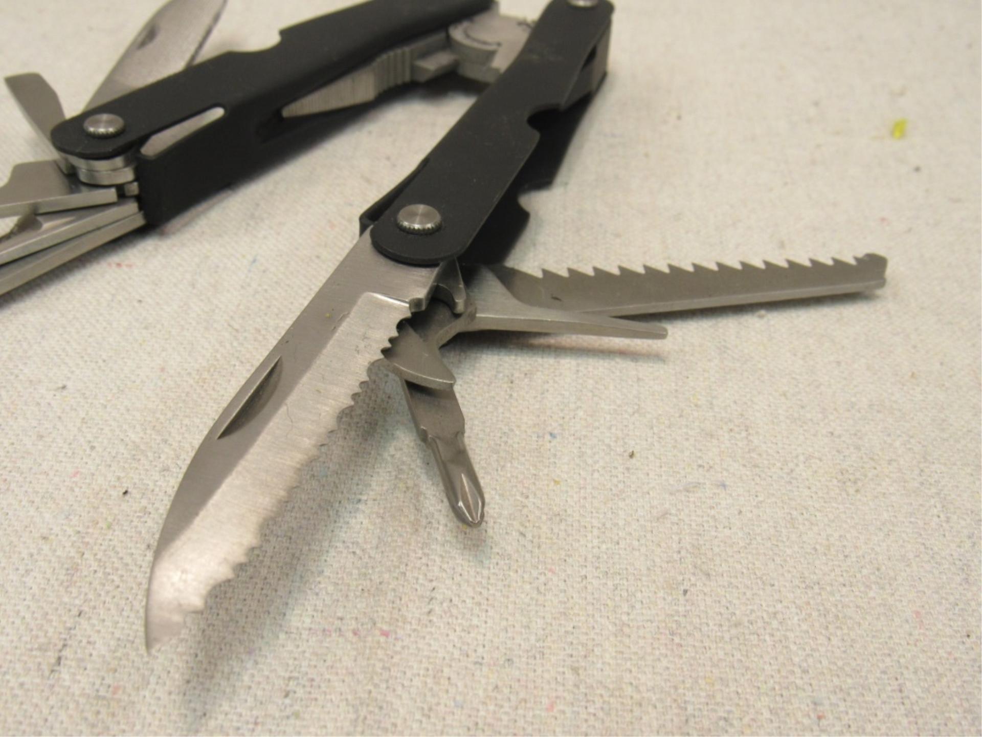 (qty - 2) Multi Tools-