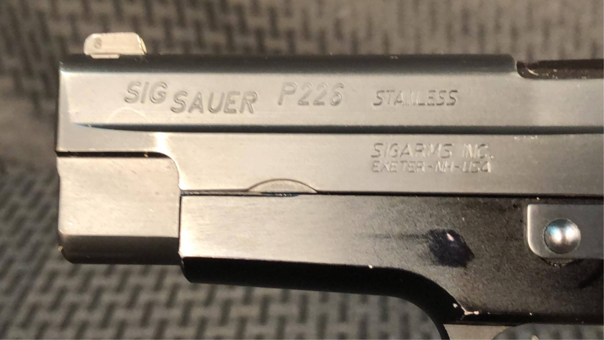Sig Sauer P226 .40S&W-