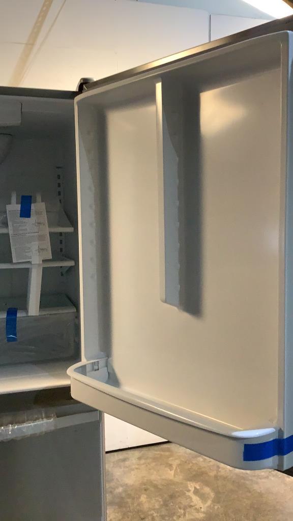Whirlpool Refrigerator WRB322DMBM03
