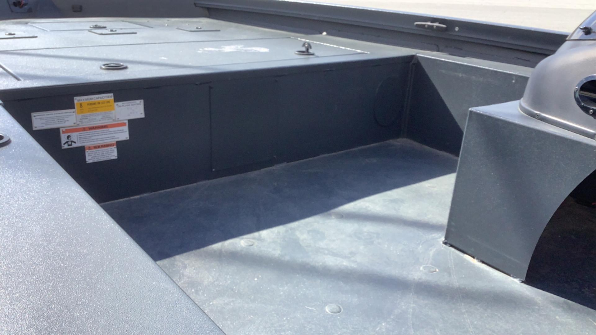 2021 Lowe STINGER178 20' Boat