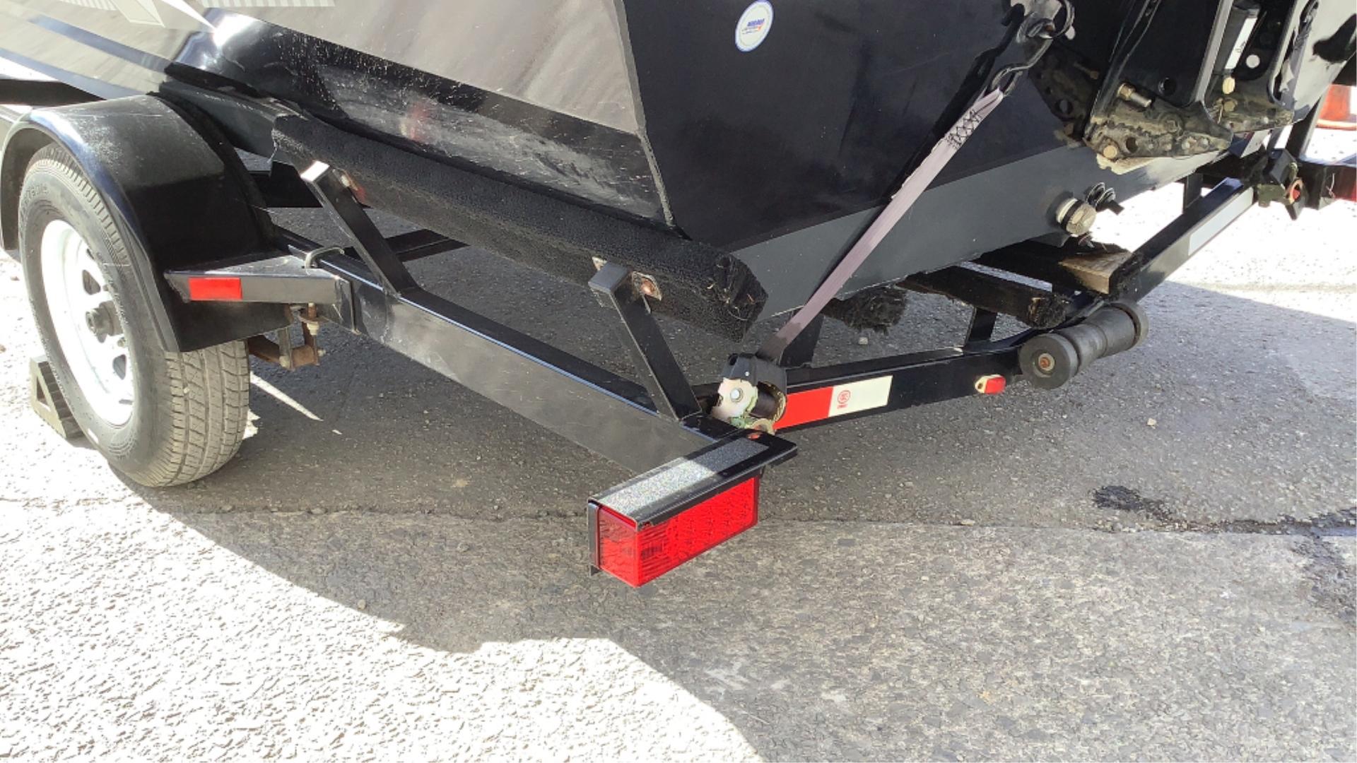 2021 Lowe STINGER178 20' Boat