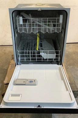 Amana Dishwasher ADB1400AGB 3