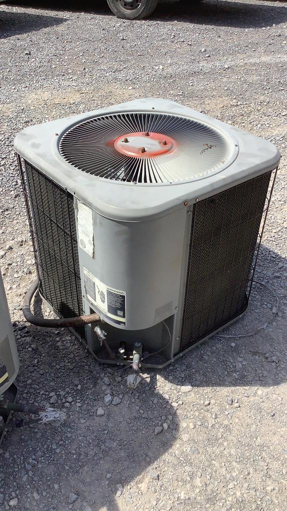(2) Lennox AC Units 13ACD-024-230-05