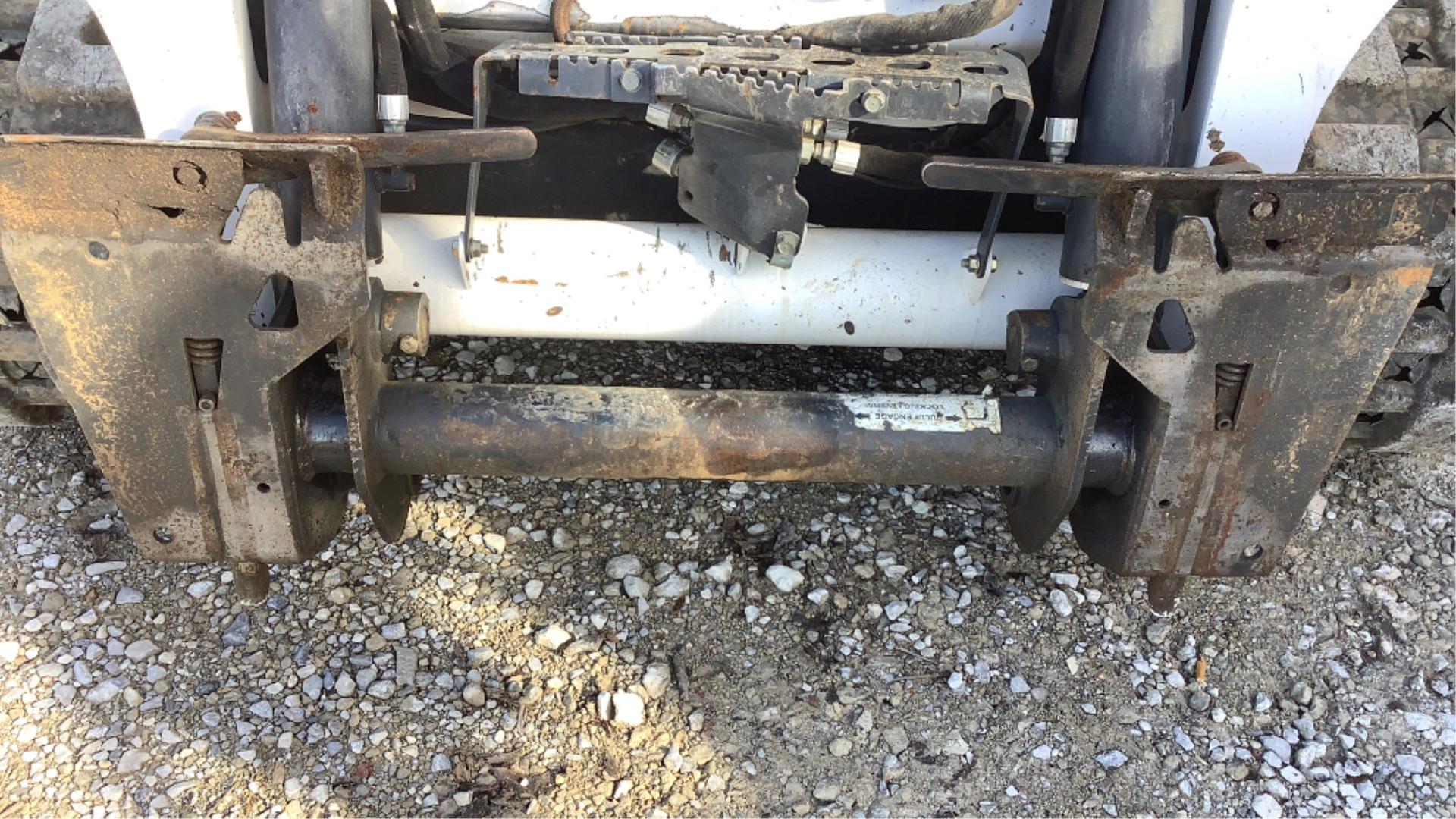 2017 Bobcat Skid Steer T595