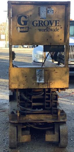 Grove Scissor Lift *INOP*