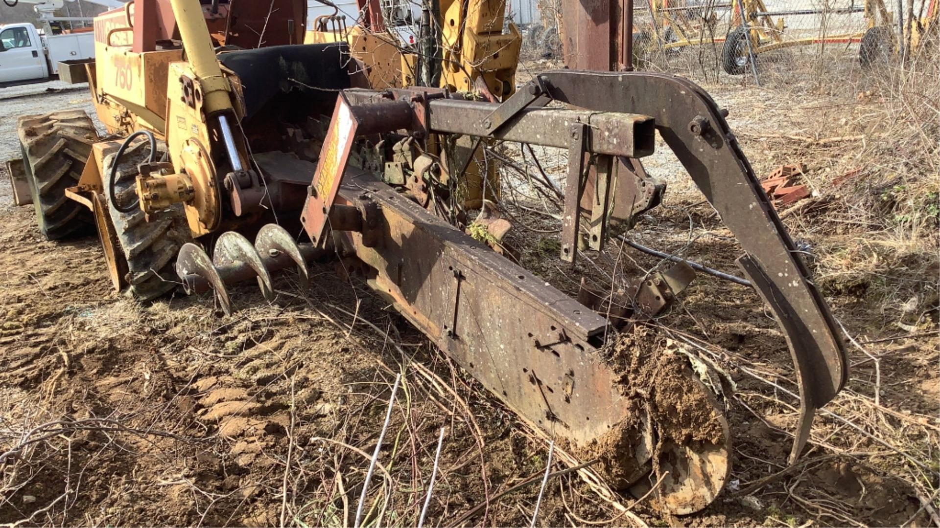 Case Trencher 760