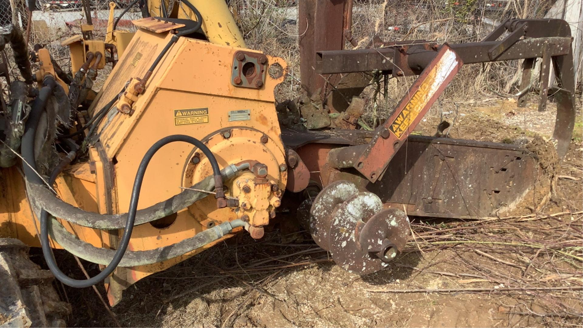 Case Trencher 760