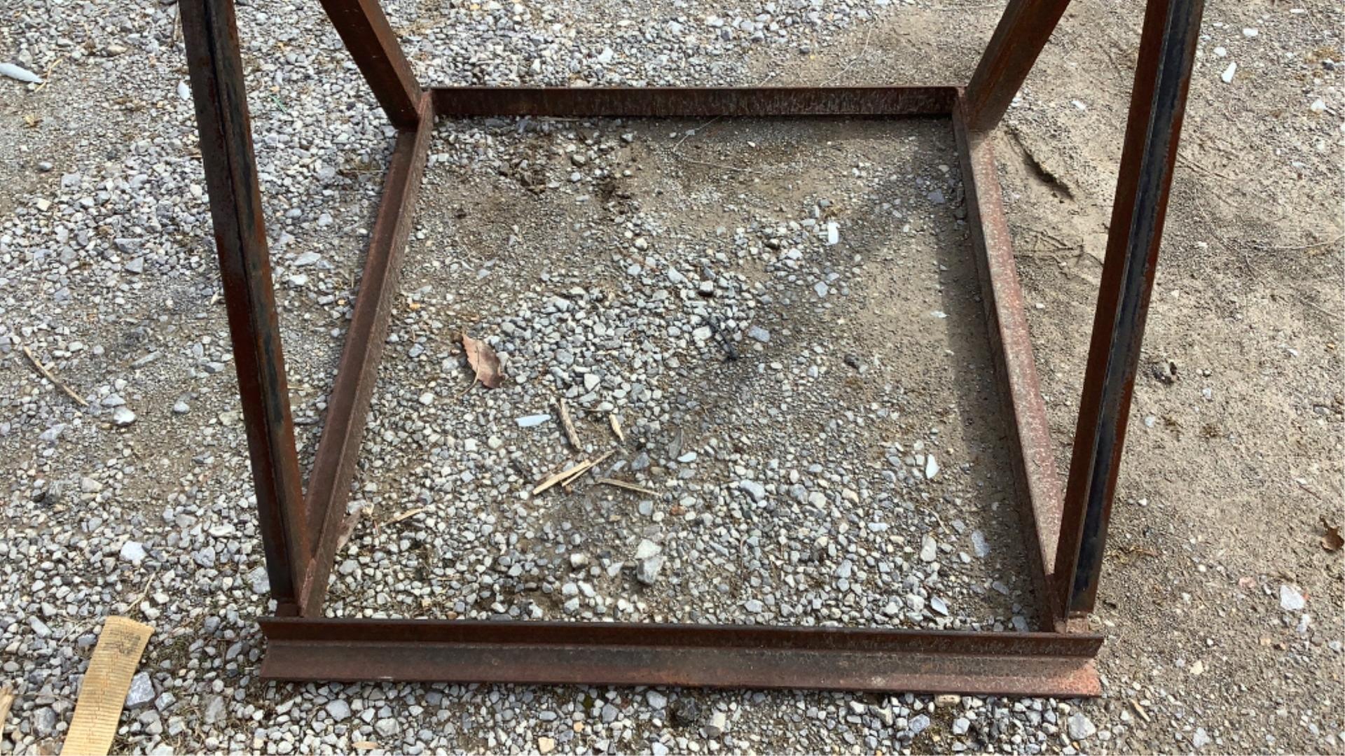 Reel Stand