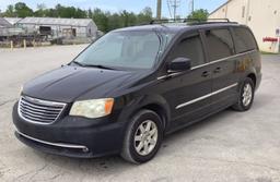 2011 Chrysler Town & Country FWD