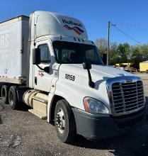 2018 Freightliner Cascadia Road Tractor OFFSITE