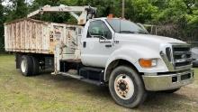 2006 Ford F-750 4X2 XL Knuckle Boom Truck