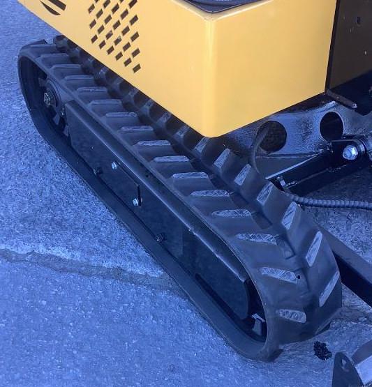 2024 Land Hero Gas Powered Mini Excavator KV16