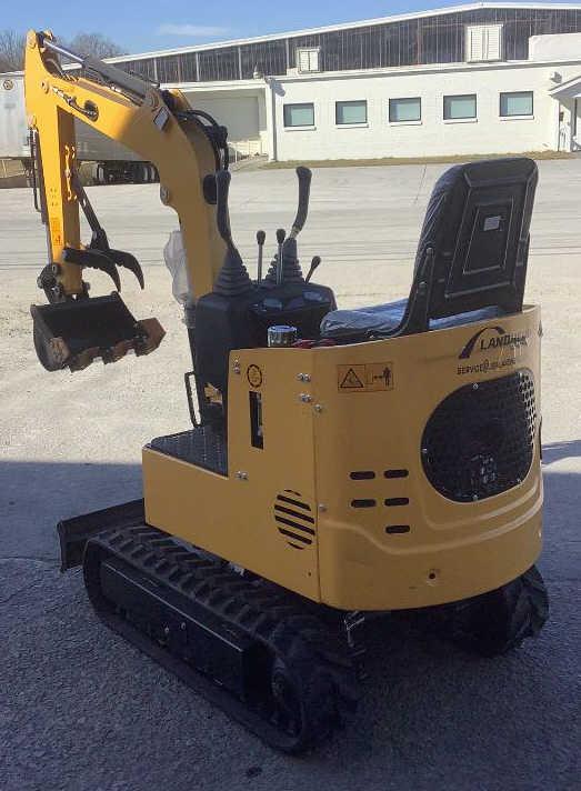 2024 Land Hero Gas Powered Mini Excavator KV16