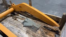 Case Loader Frame