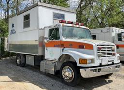1999 International 4700 4X2 Mobile Command Center