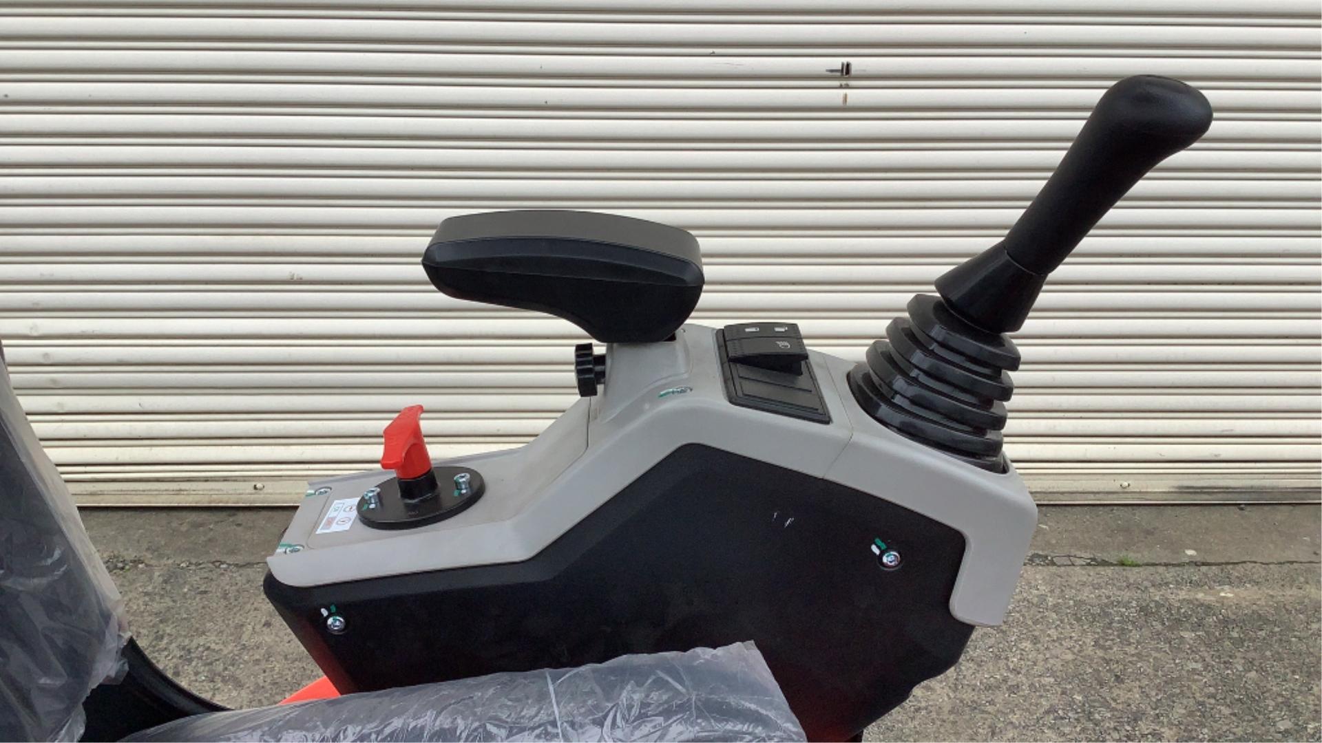 *NEW* 2025 AGT Gas Powered Mini Excavator QK20R