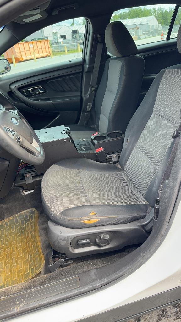 2013 Ford Taurus FWD