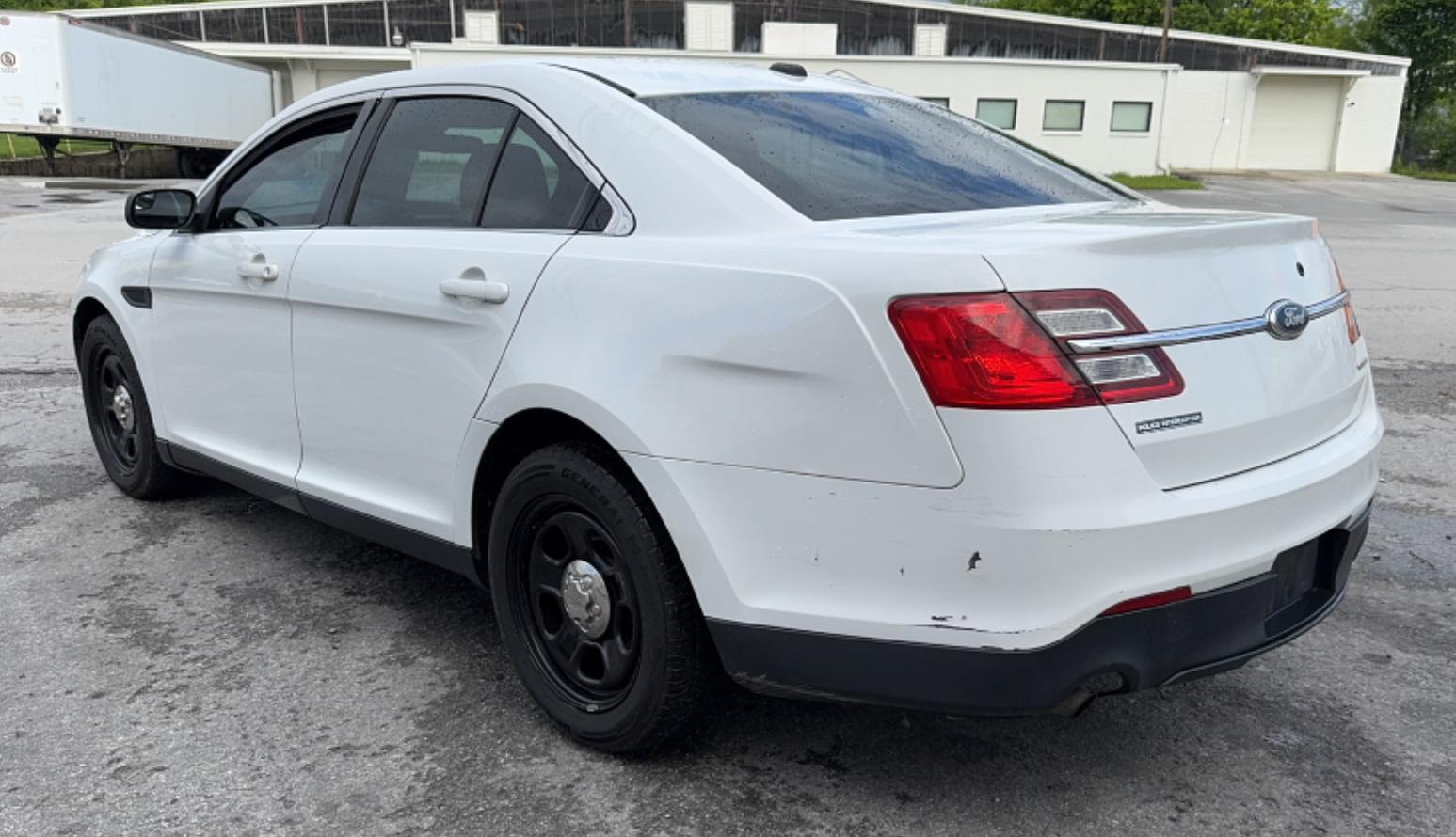 2013 Ford Taurus FWD