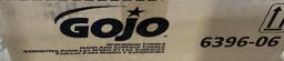 (12) Gojo 72ct Canisters Of Scrubbing Towels 6396-