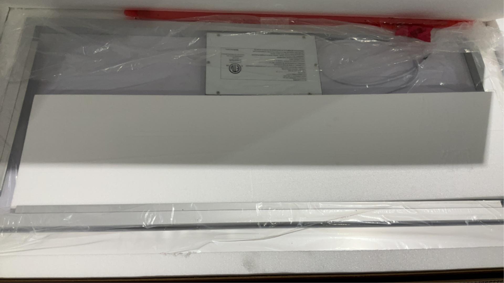 Vinnova 48"x24" LED Mirror