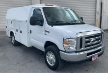 2015 Ford E-350 Super Duty Utility Truck RWD