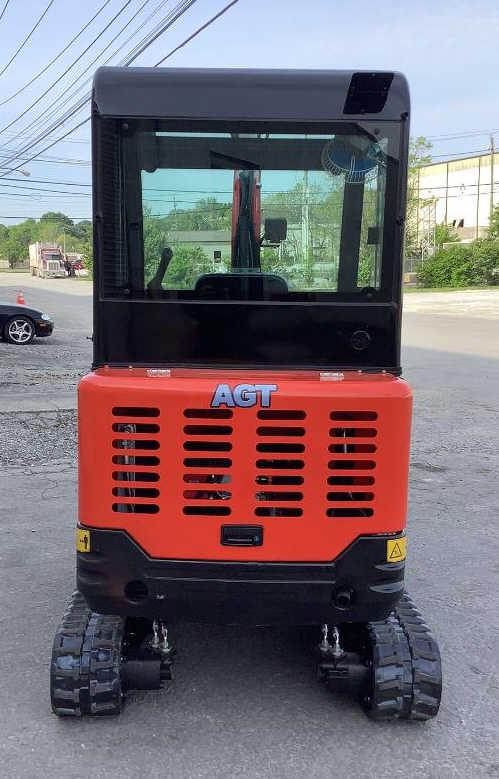 *NEW* 2025 AGT Gas Powered Mini Excavator QNT50R