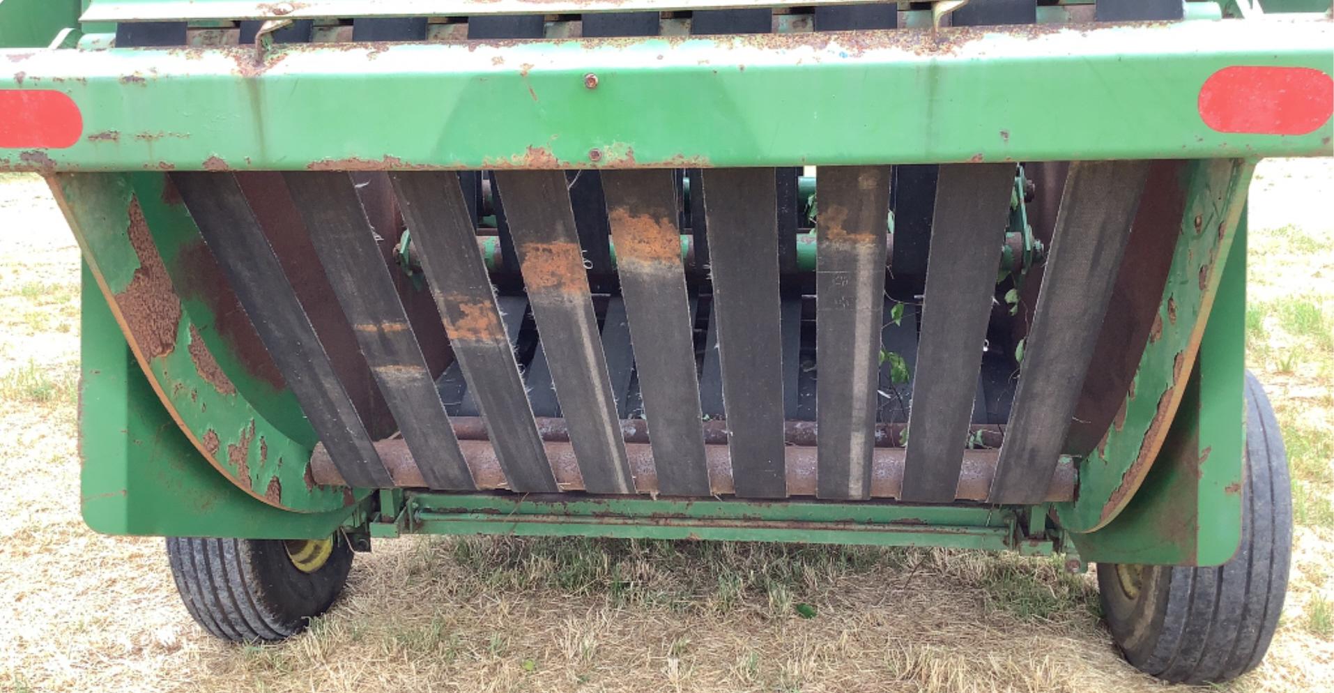 John Deere 6’ x 5’ Round Baler 510