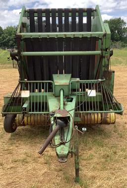 John Deere 6’ x 5’ Round Baler 510