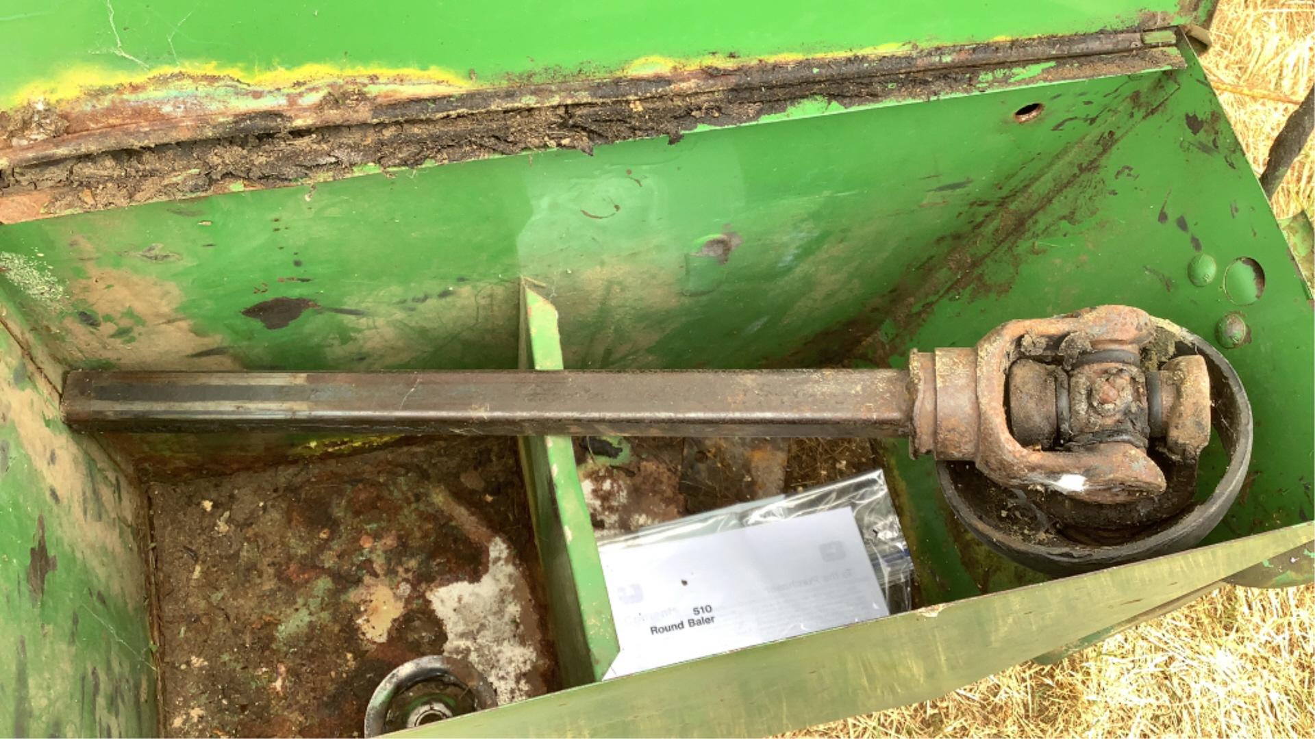 John Deere 6’ x 5’ Round Baler 510