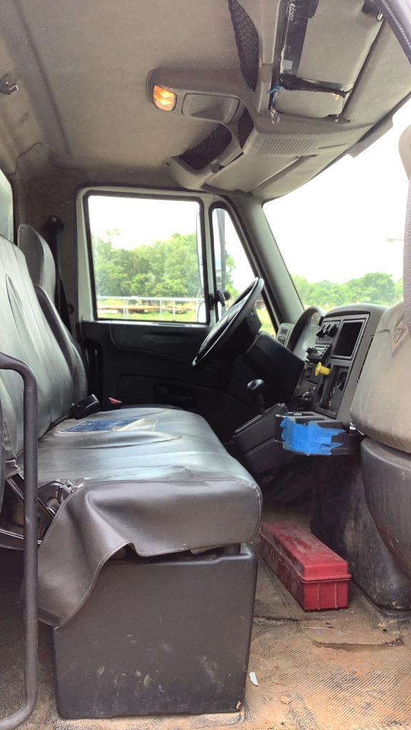 2013 International 4300 SBA 24' Flatbed Truck 4X2