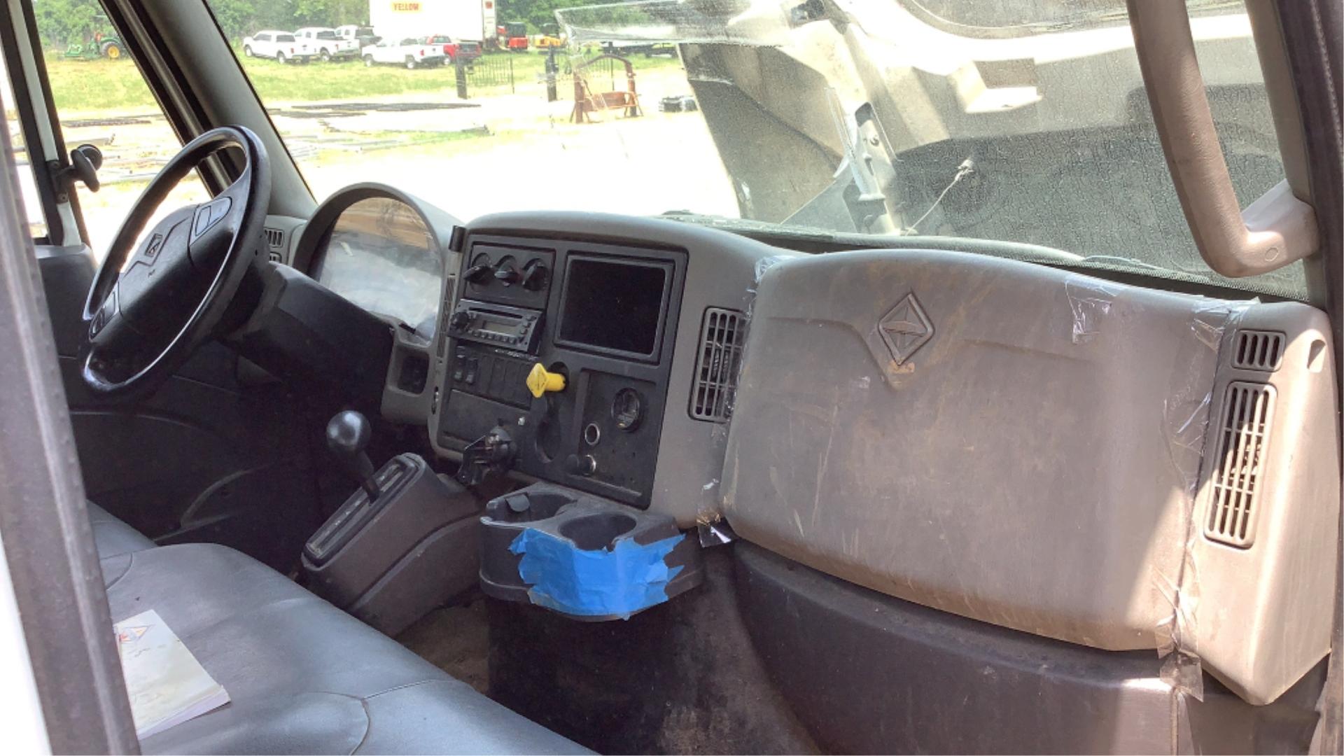 2013 International 4300 SBA 24' Flatbed Truck 4X2