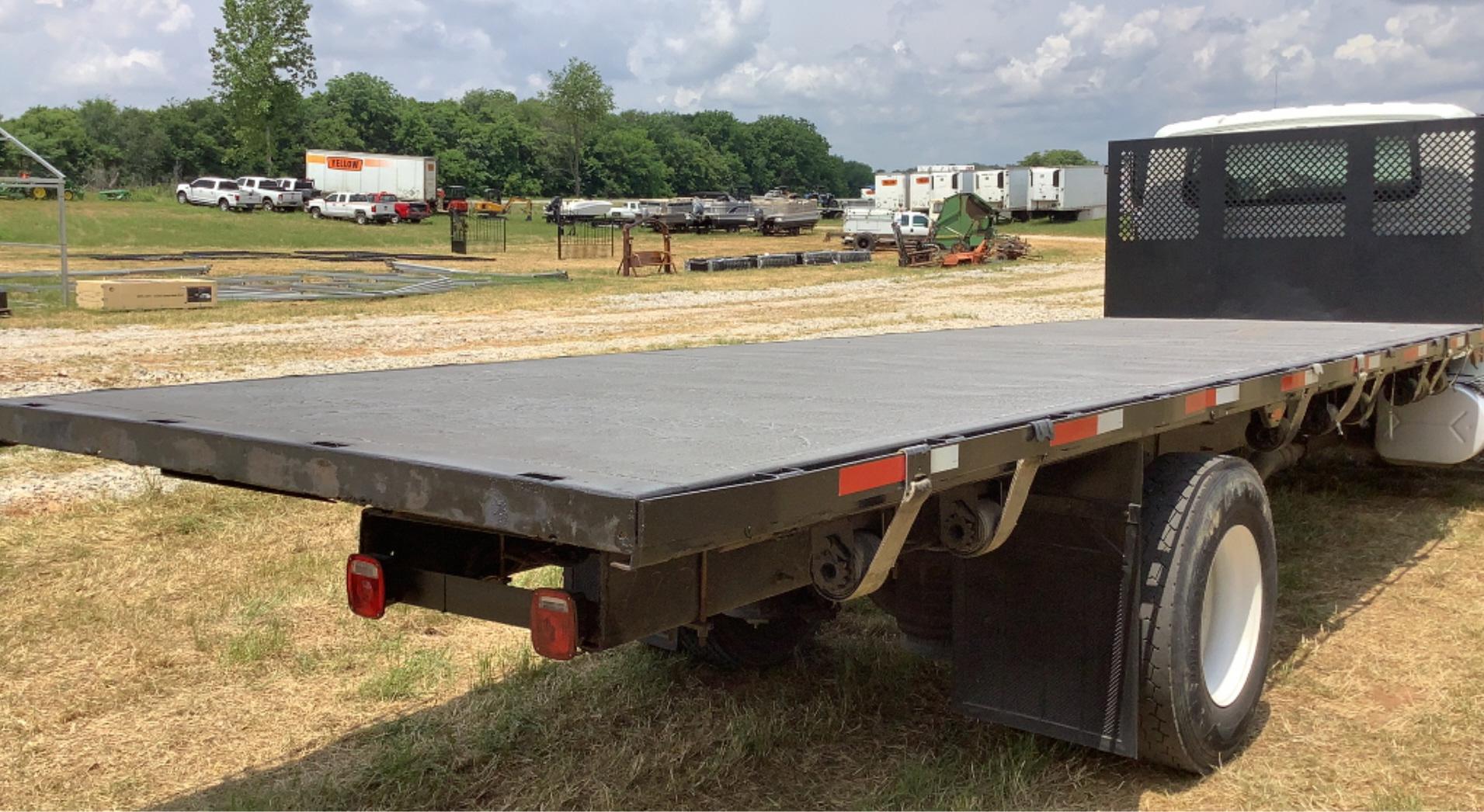2013 International 4300 SBA 24' Flatbed Truck 4X2